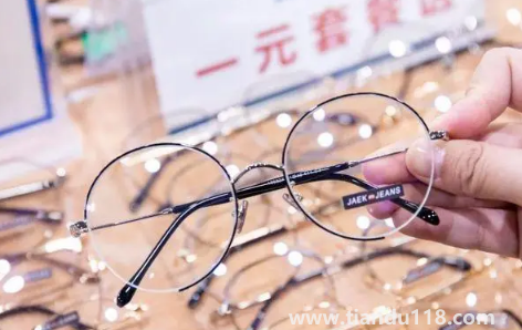 只知道度數可以網上配眼鏡嗎3